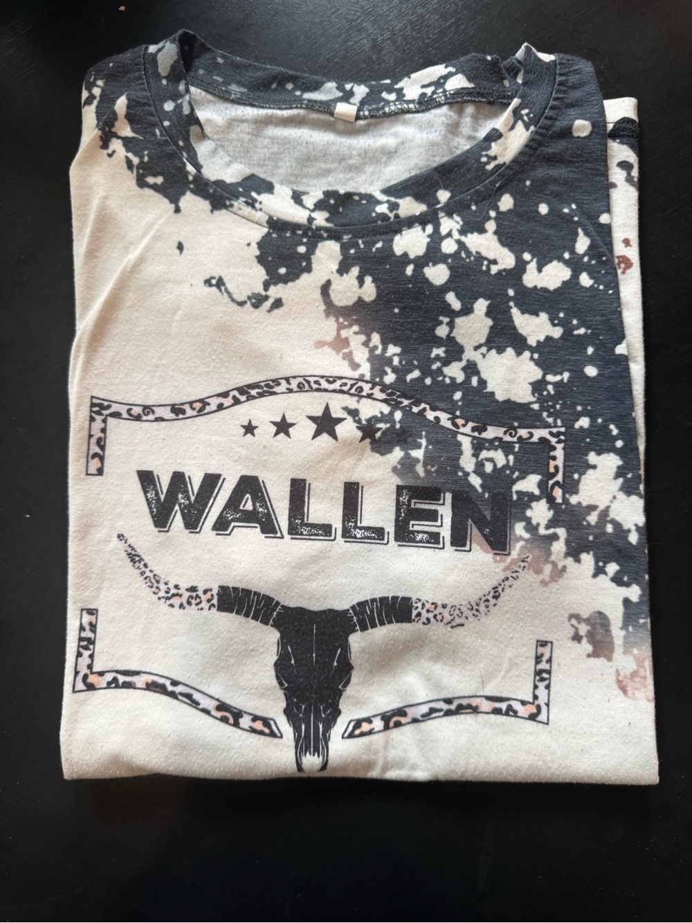 Wallen Bleached Graphic Tee in Black & Cream